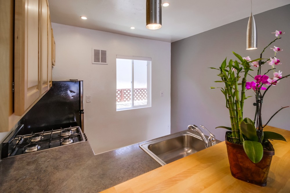 Virtual tour photo 12 of 24 for 3599 Mission Blvd #5