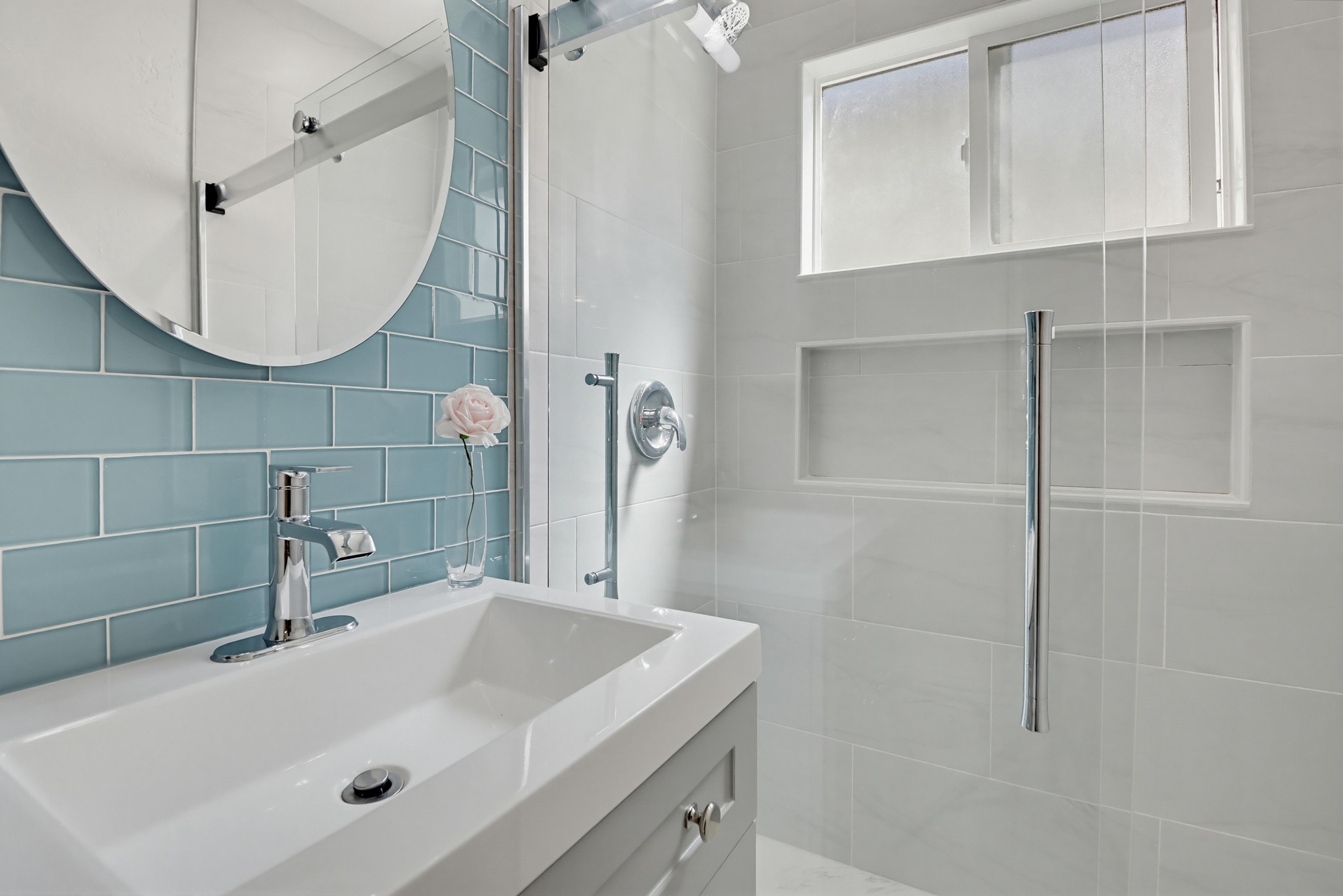 Virtual tour photo 20 of 26 for 3599 Mission Blvd #4