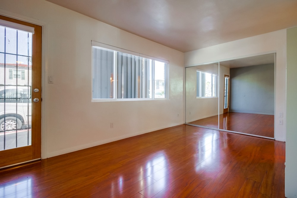 Virtual tour photo 6 of 22 for 3600 Mission Blvd #1