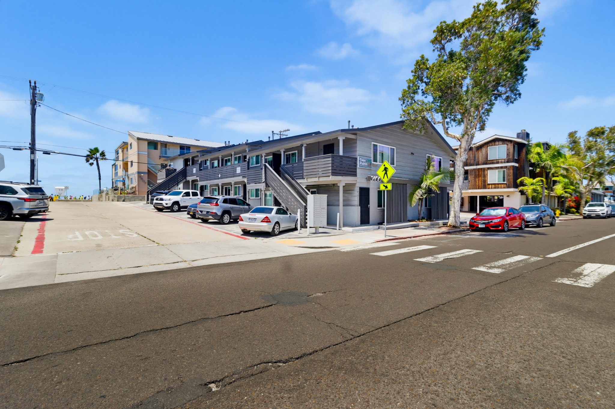 Virtual tour photo 3 of 39 for 3600 Mission Blvd #10