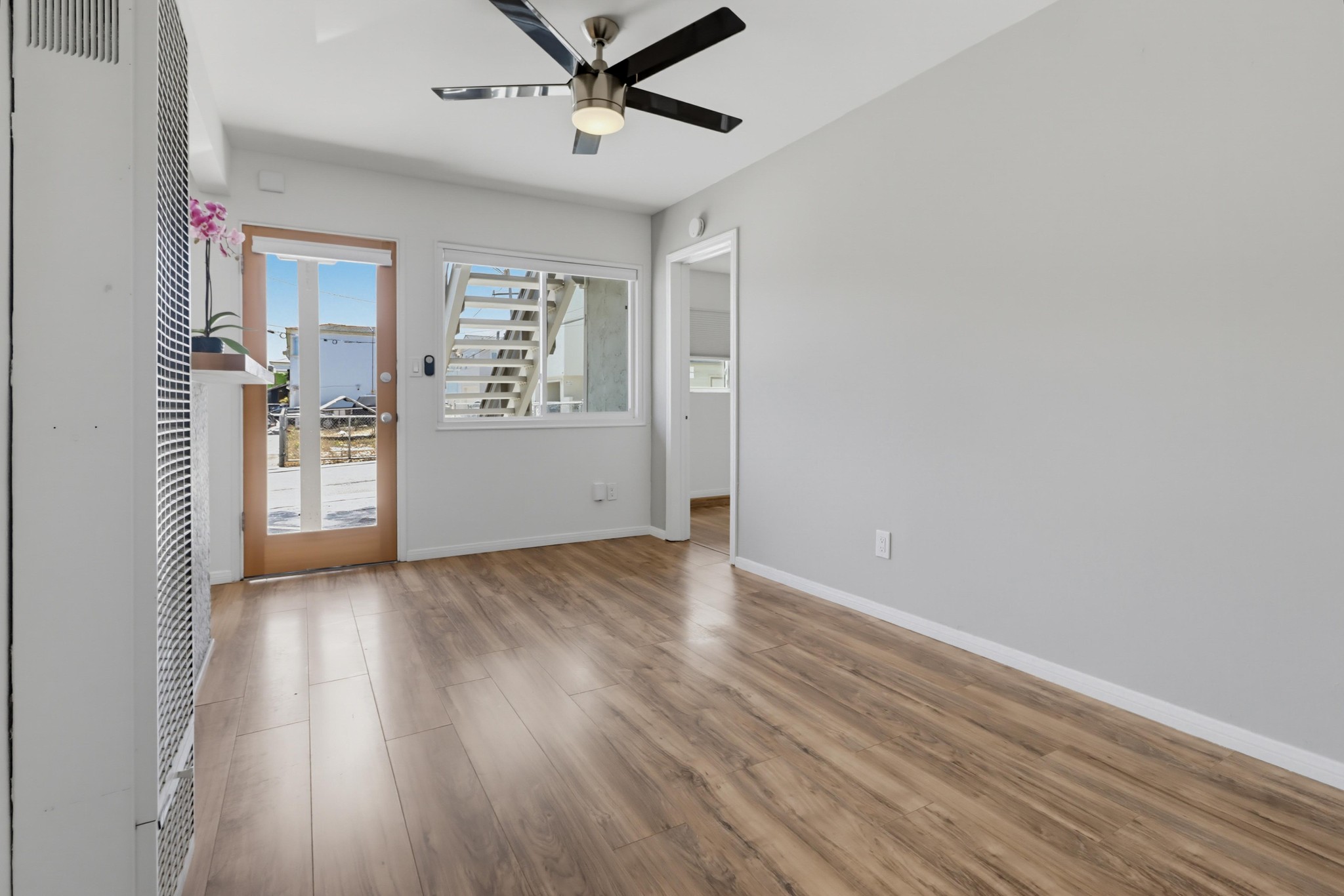 Virtual tour photo 5 of 39 for 3600 Mission Blvd #10