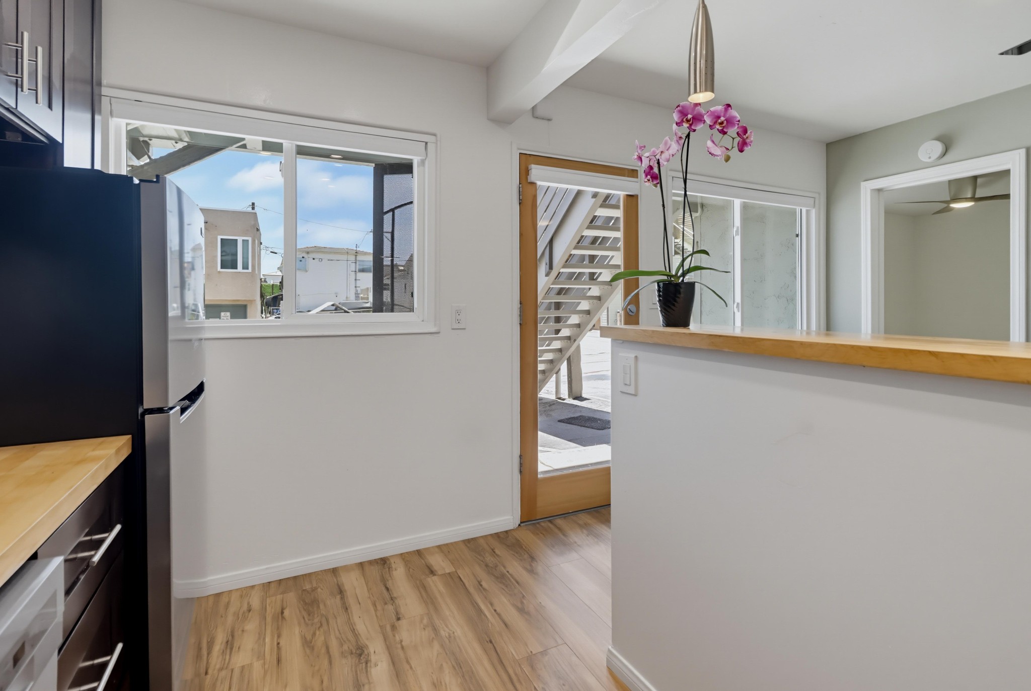 Virtual tour photo 16 of 39 for 3600 Mission Blvd #10