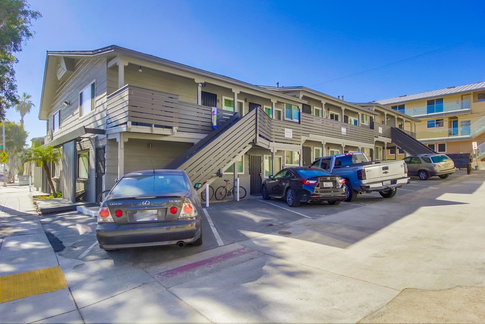 Virtual tour photo 1 of 24 for 3600 Mission Blvd #14