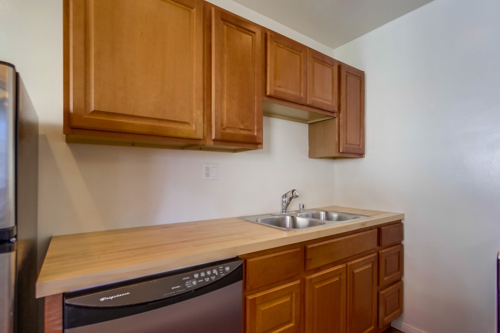 Virtual tour photo 14 of 24 for 3600 Mission Blvd #14