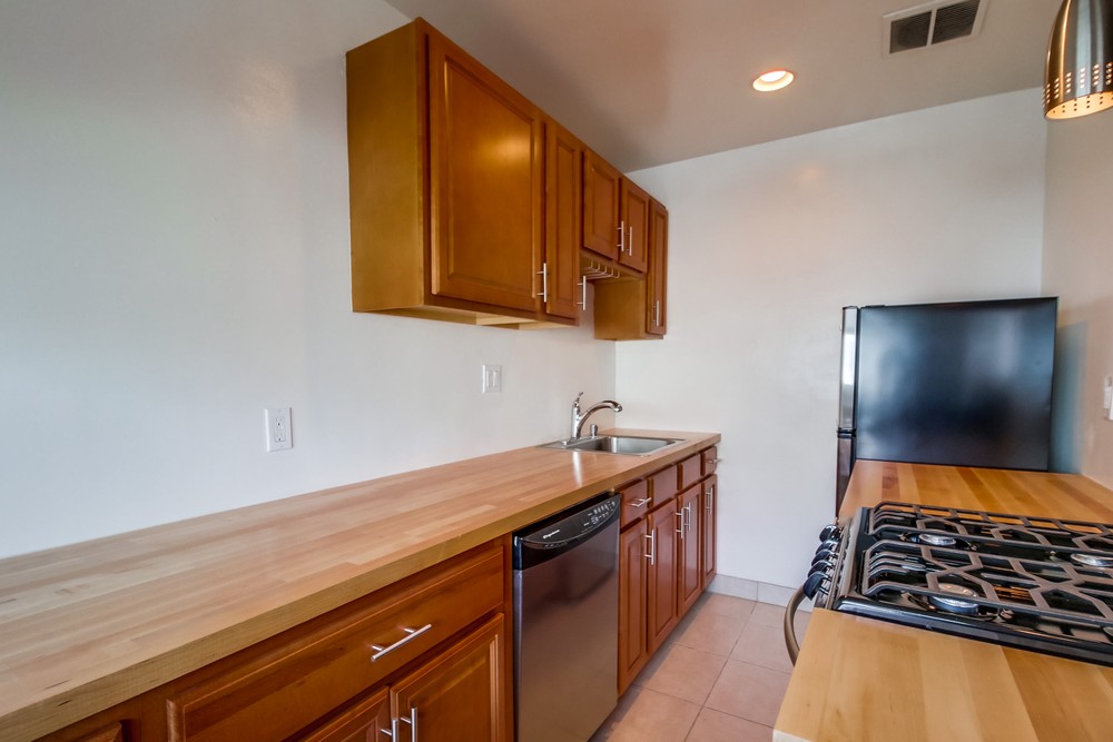 Virtual tour photo 8 of 23 for 3600 Mission Blvd #15