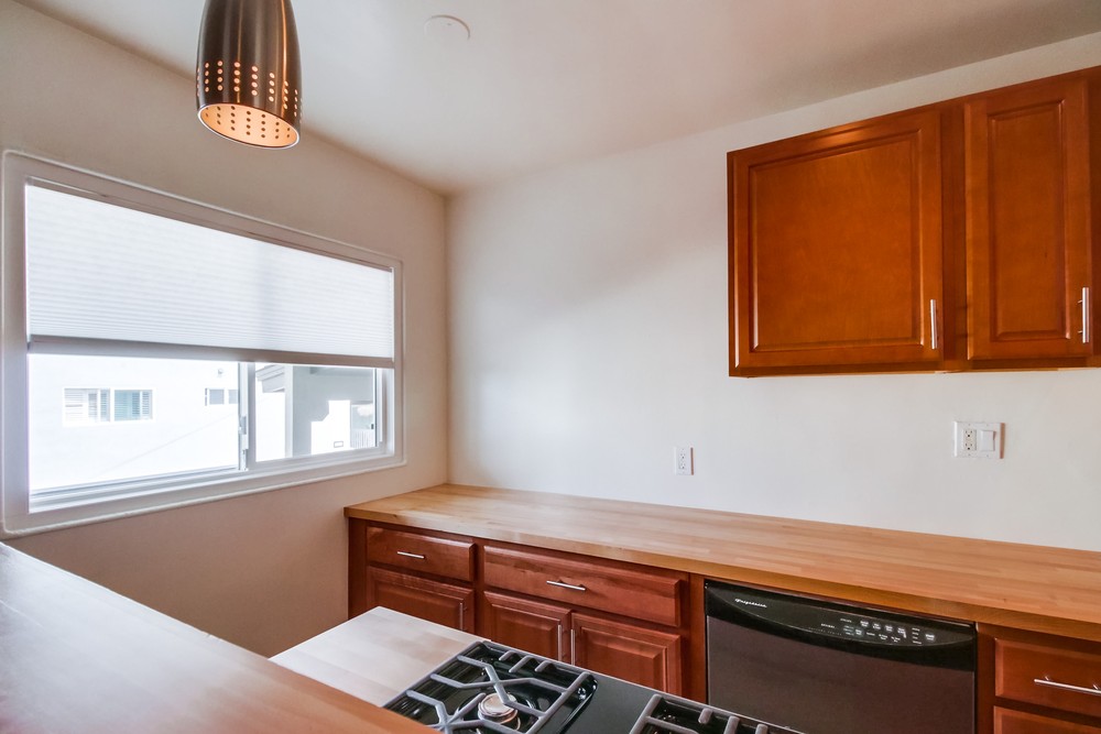 Virtual tour photo 10 of 23 for 3600 Mission Blvd #15