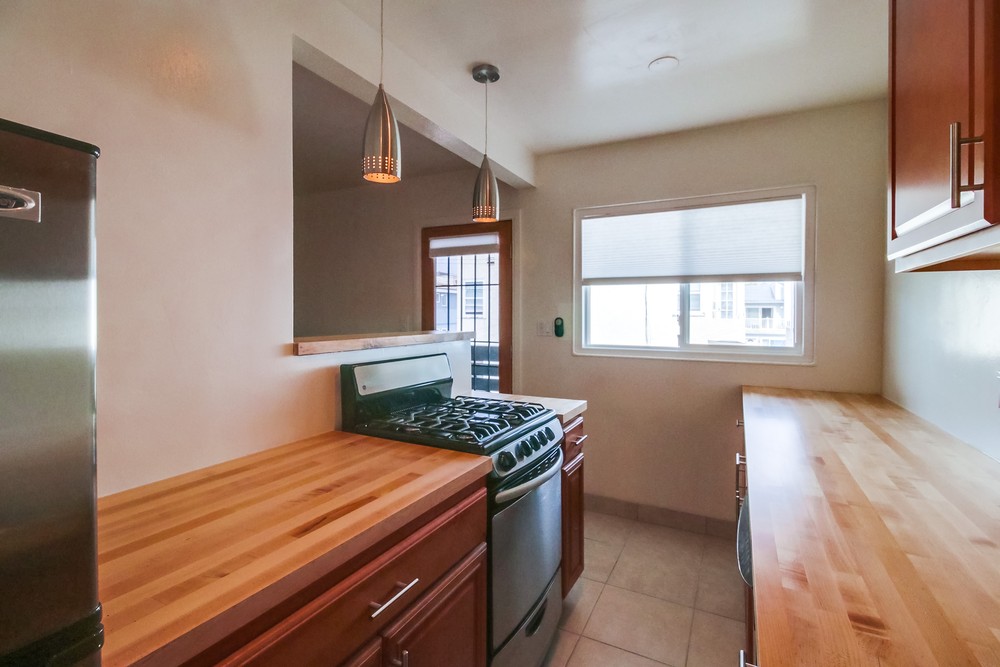 Virtual tour photo 11 of 23 for 3600 Mission Blvd #15