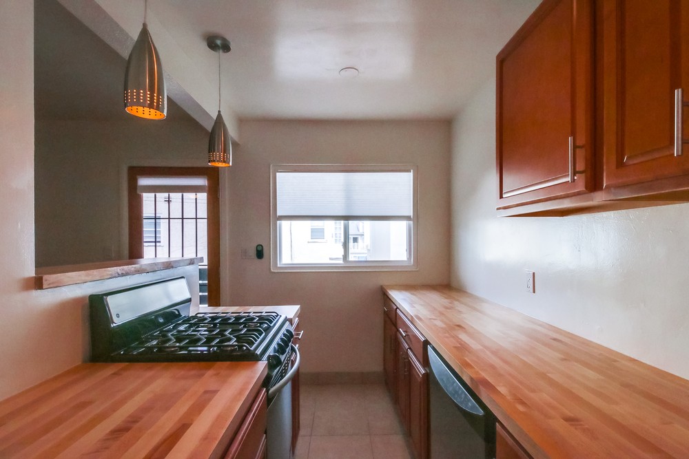 Virtual tour photo 12 of 23 for 3600 Mission Blvd #15