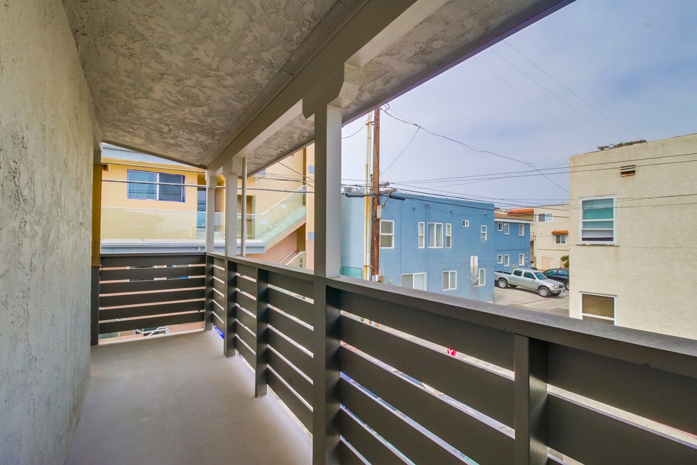 Virtual tour photo 19 of 23 for 3600 Mission Blvd #15