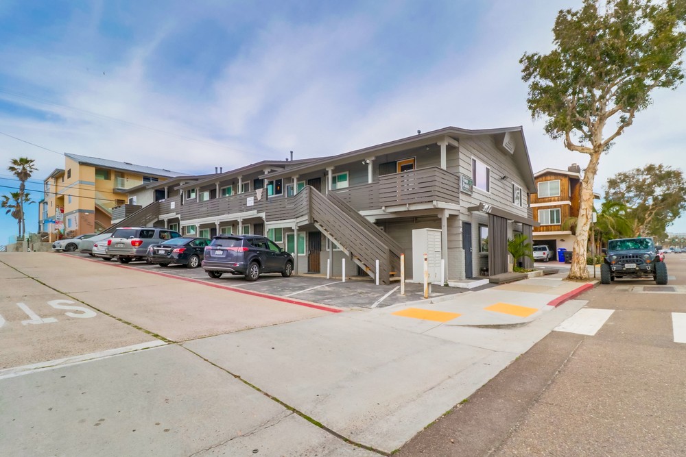 Virtual tour photo 1 of 24 for 3600 Mission Blvd #16