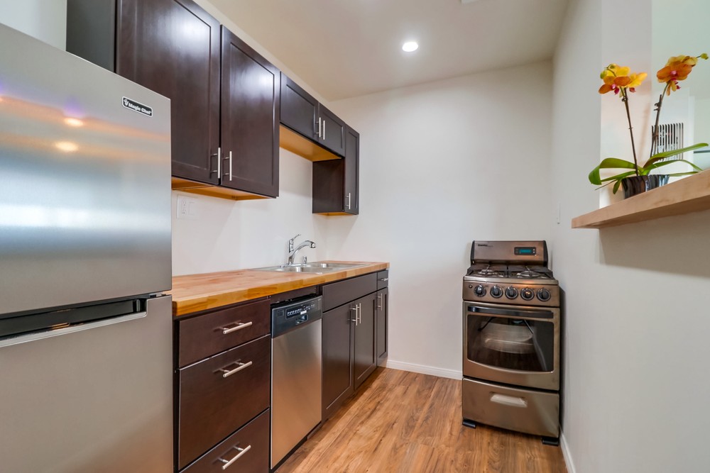 Virtual tour photo 12 of 24 for 3600 Mission Blvd #16