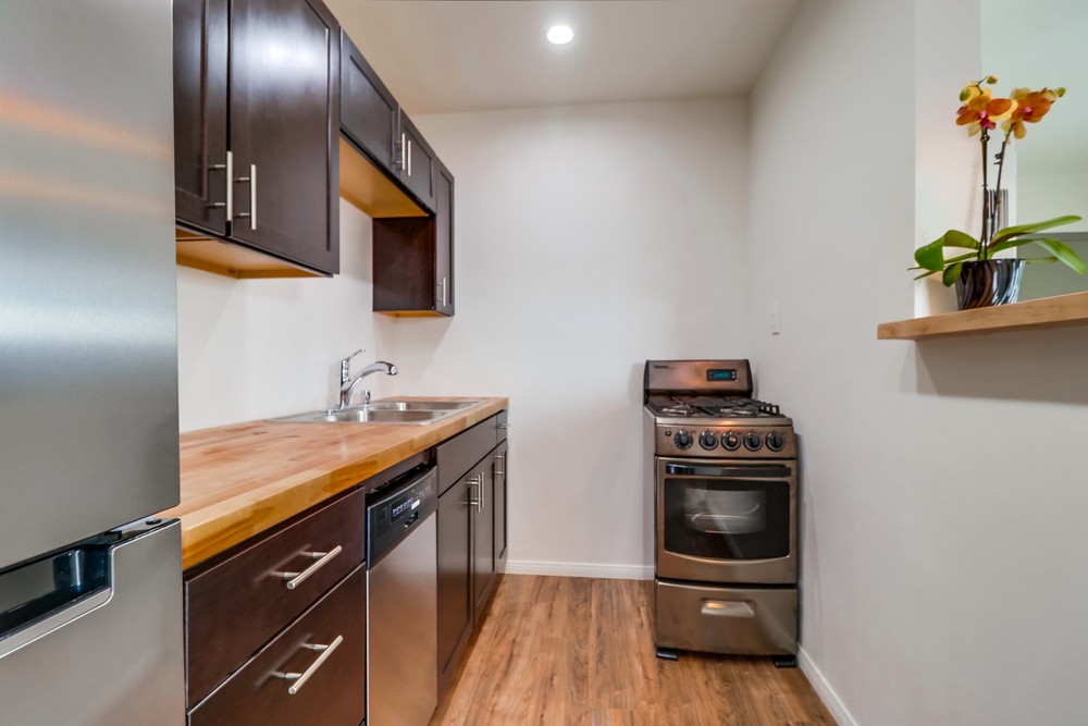 Virtual tour photo 14 of 24 for 3600 Mission Blvd #16