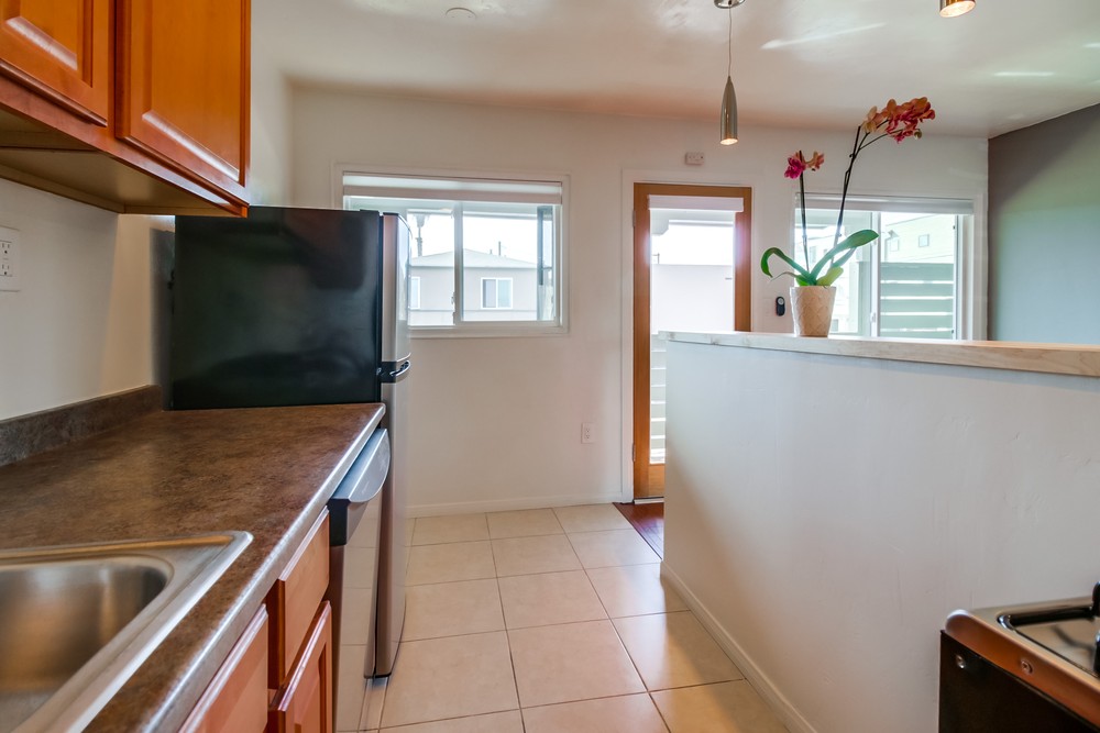 Virtual tour photo 21 of 29 for 3600 Mission Blvd #17