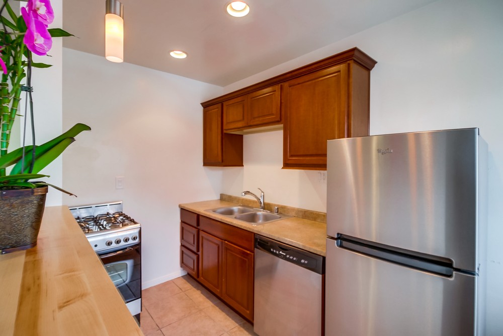 Virtual tour photo 10 of 19 for 3600 Mission Blvd #9