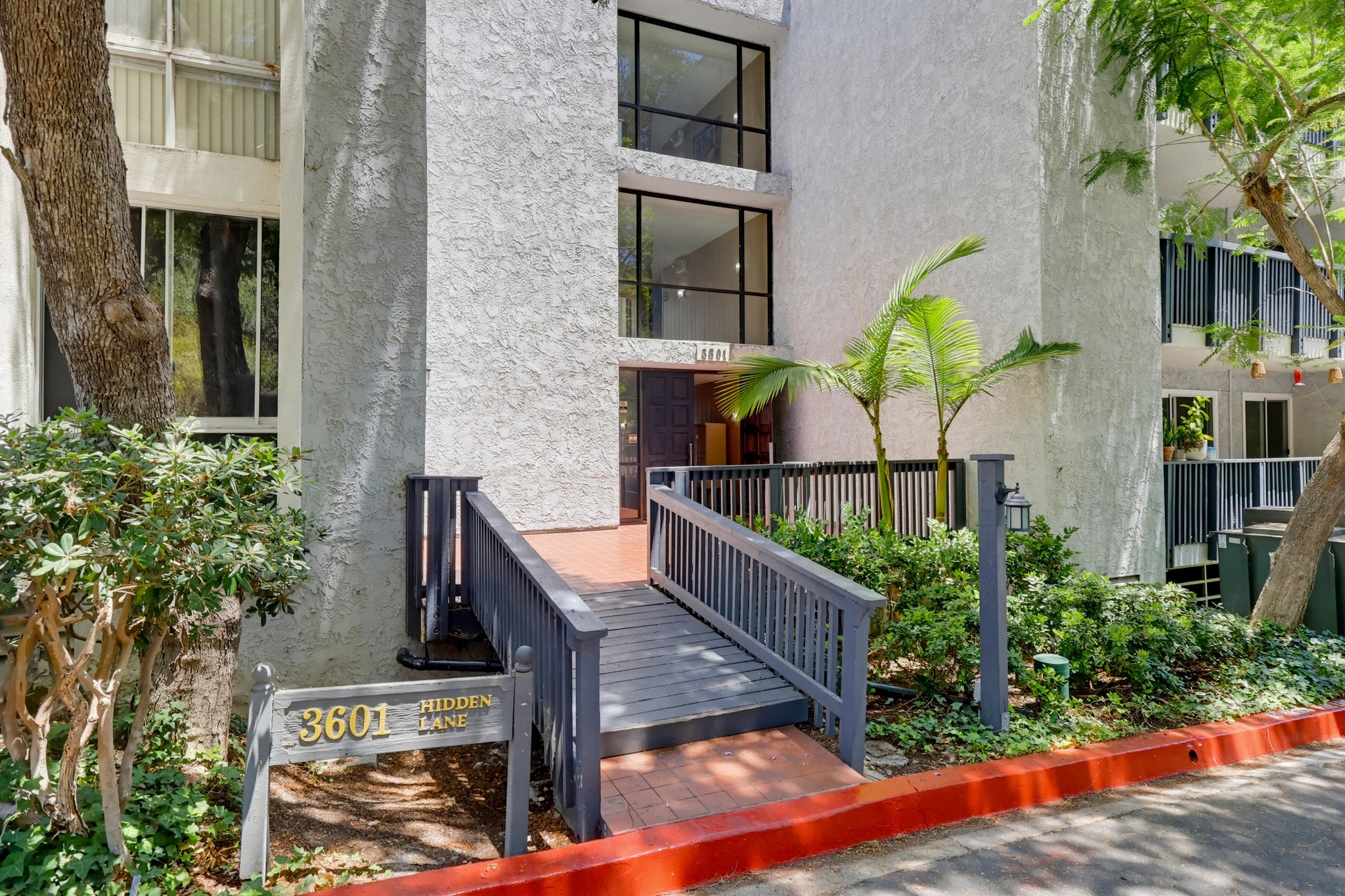 Virtual tour photo 3 of 50 for 3601 W Hidden Ln