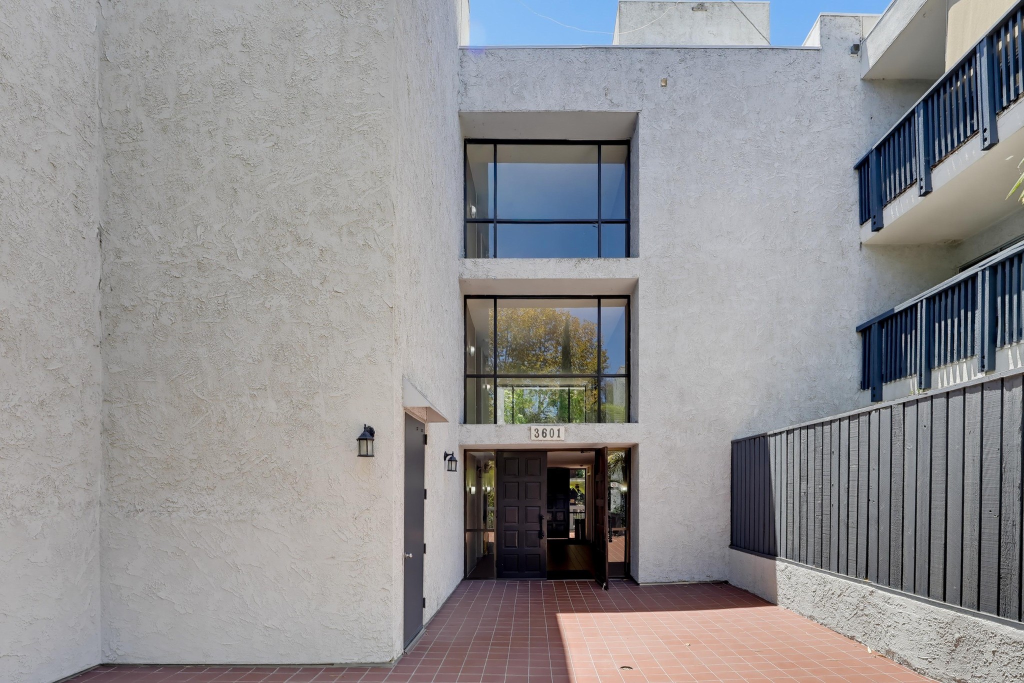 Virtual tour photo 4 of 50 for 3601 W Hidden Ln