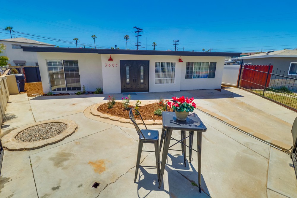 Virtual tour photo 6 of 53 for 3605 Florence St