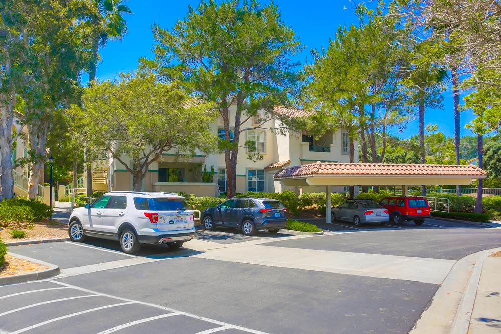 Virtual tour photo 1 of 32 for 3606 Bernwood Pl UNIT 9