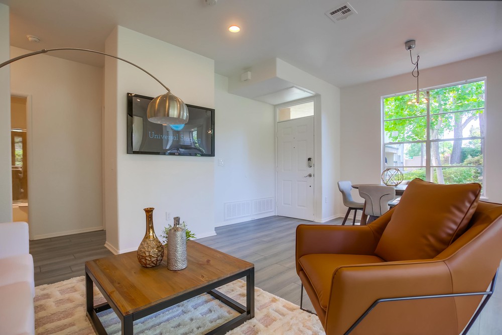 Virtual tour photo 11 of 32 for 3606 Bernwood Pl UNIT 9
