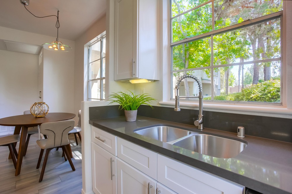 Virtual tour photo 18 of 32 for 3606 Bernwood Pl UNIT 9