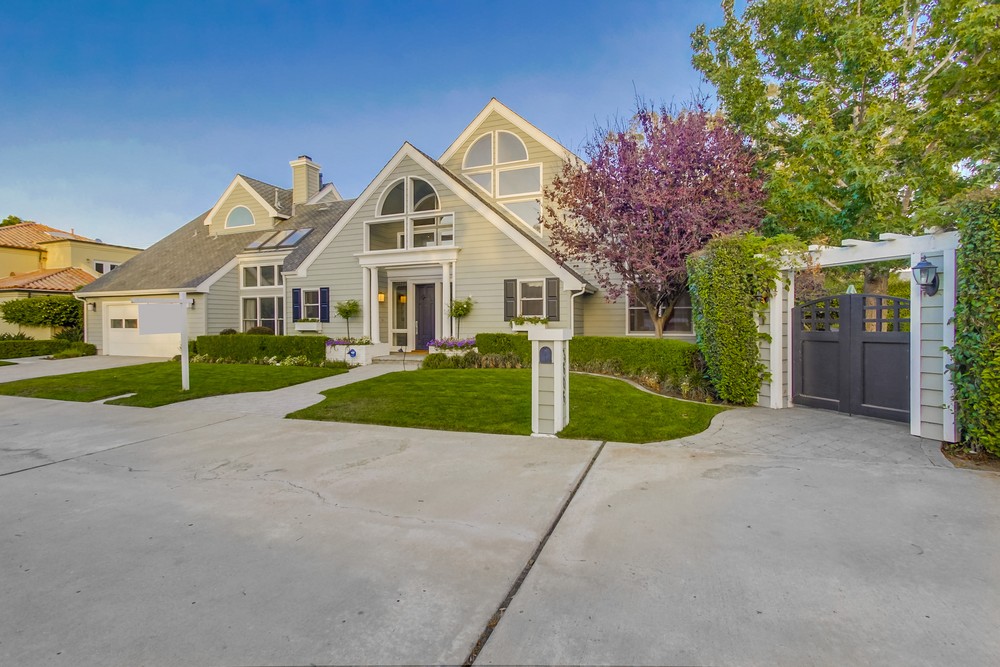 Virtual tour photo 77 of 95 for 3606 Rosecroft Ln