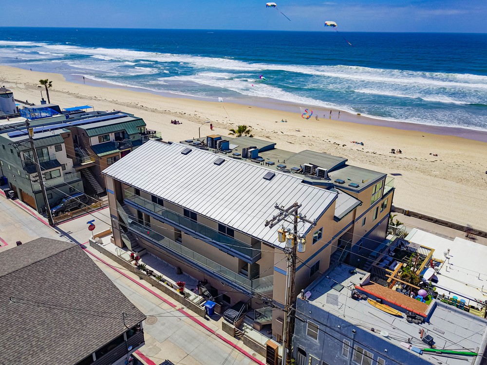 Virtual tour photo 5 of 19 for 3607 Ocean Front Walk # 1