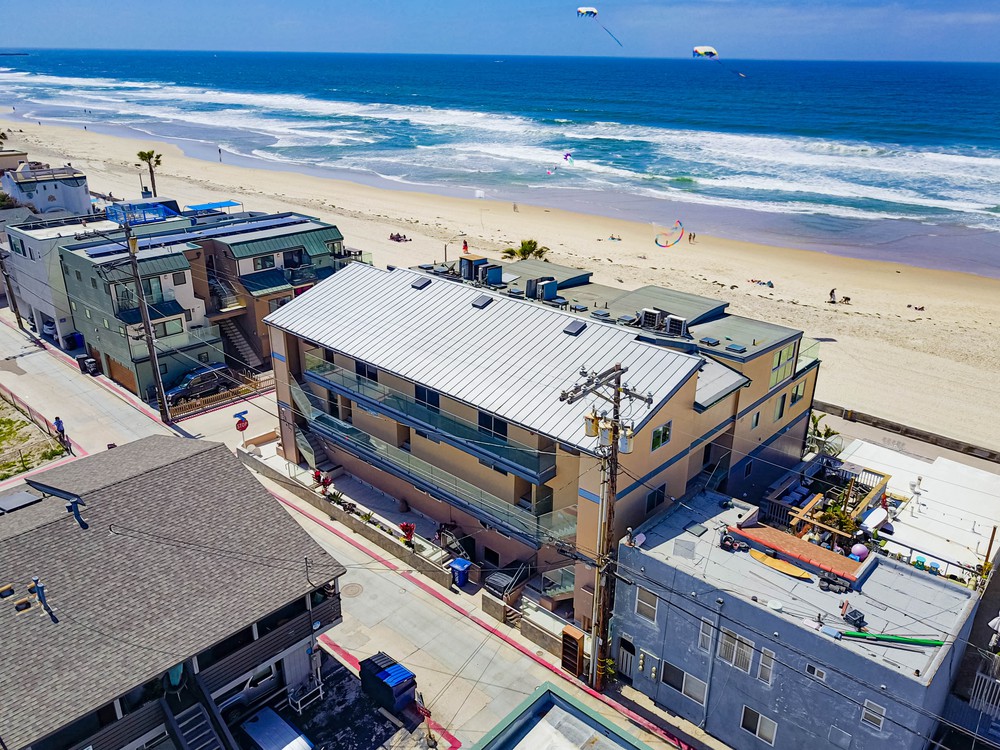 Virtual tour photo 6 of 19 for 3607 Ocean Front Walk # 1