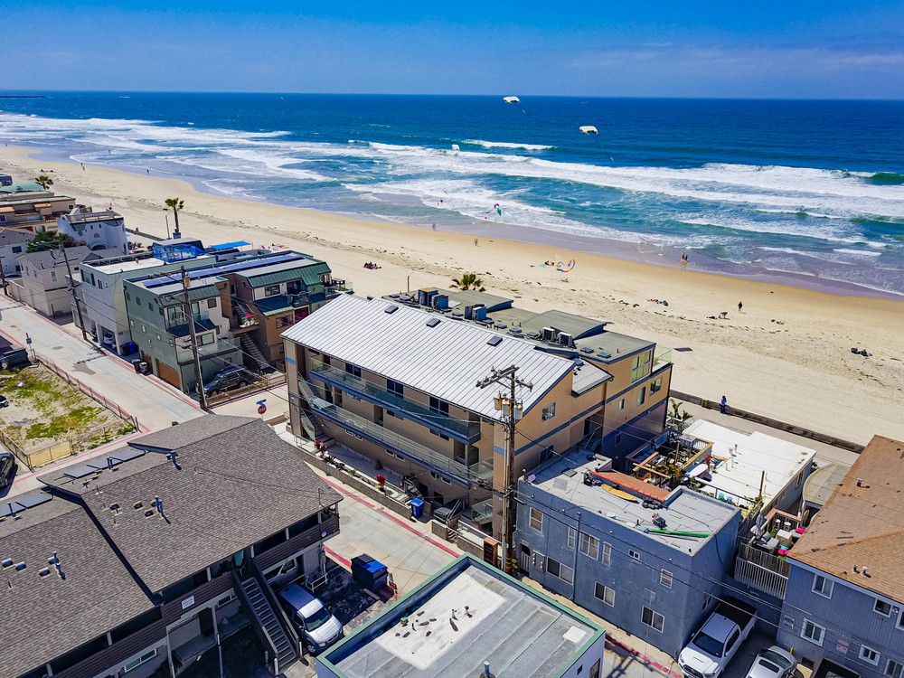 Virtual tour photo 7 of 19 for 3607 Ocean Front Walk # 1
