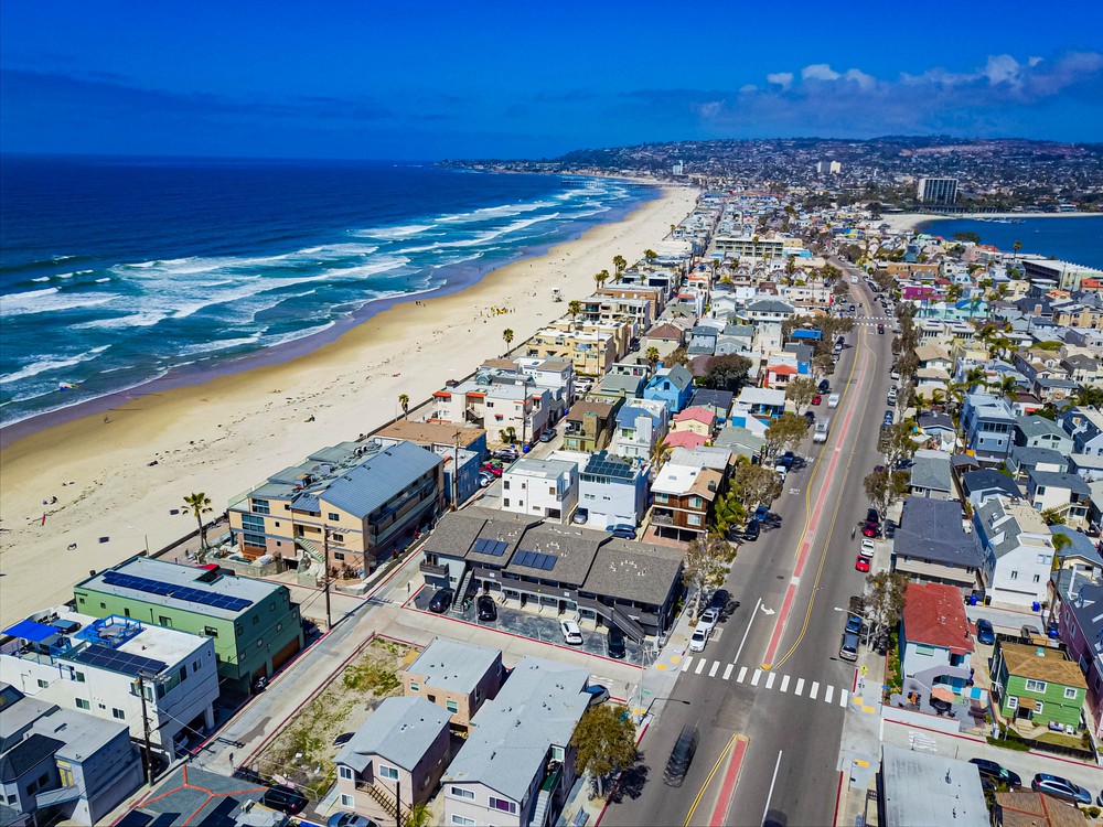 Virtual tour photo 20 of 19 for 3607 Ocean Front Walk # 1