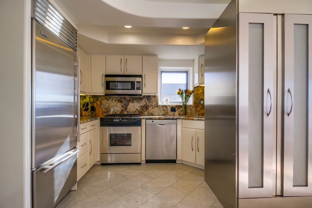 Virtual tour photo 9 of 49 for 3607 Ocean Front Walk