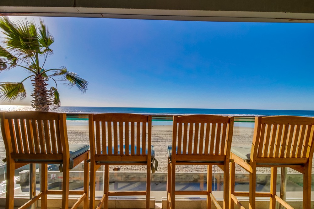 Virtual tour photo 13 of 49 for 3607 Ocean Front Walk