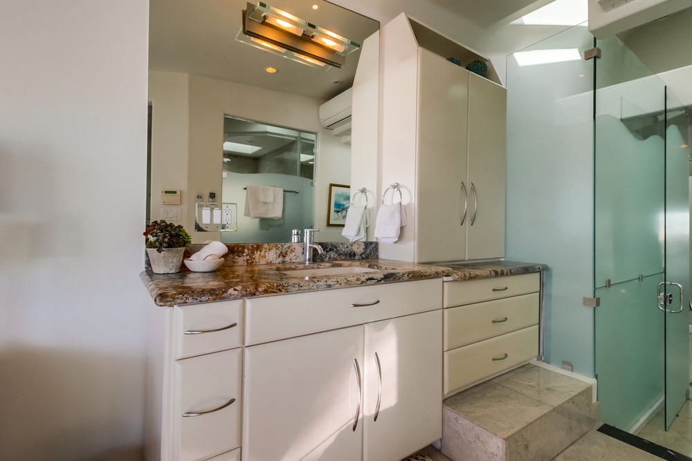 Virtual tour photo 24 of 49 for 3607 Ocean Front Walk