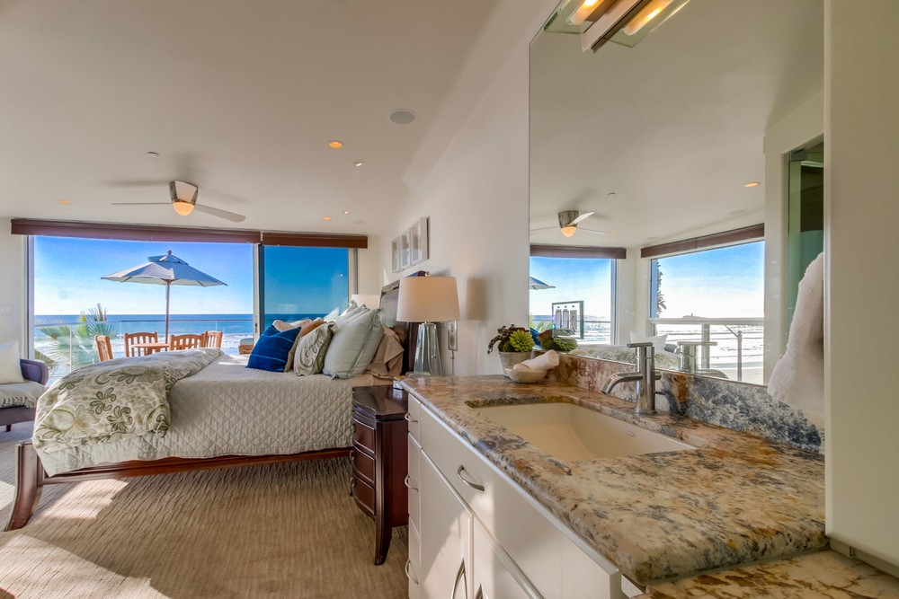 Virtual tour photo 27 of 49 for 3607 Ocean Front Walk