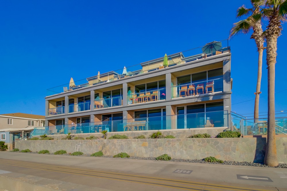 Virtual tour photo 44 of 49 for 3607 Ocean Front Walk