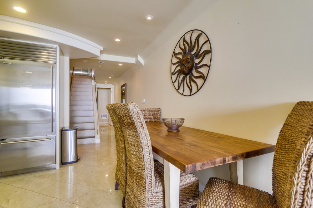 Virtual tour photo 8 of 42 for 3607 Ocean Front Walk #3