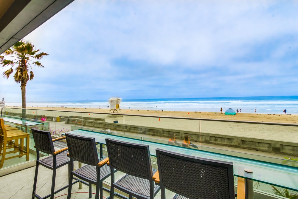 Virtual tour photo 19 of 42 for 3607 Ocean Front Walk #3