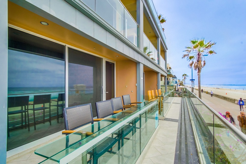 Virtual tour photo 22 of 42 for 3607 Ocean Front Walk #3