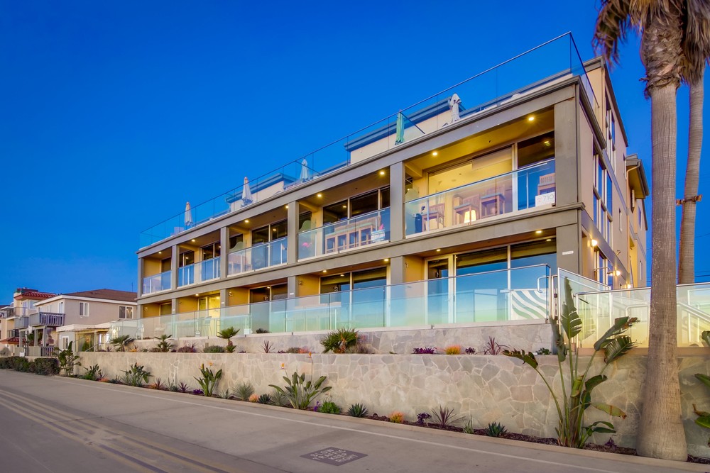 Virtual tour photo 5 of 95 for 3607 Ocean Front Walk