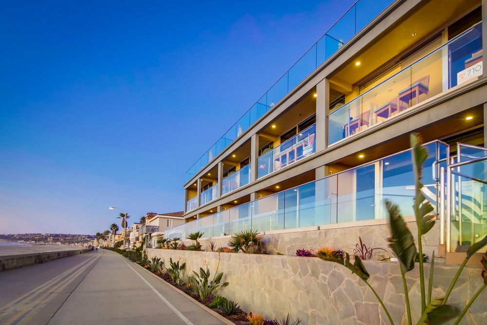 Virtual tour photo 6 of 95 for 3607 Ocean Front Walk