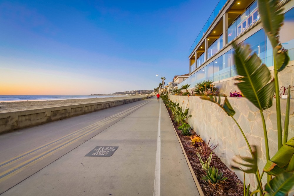 Virtual tour photo 8 of 95 for 3607 Ocean Front Walk