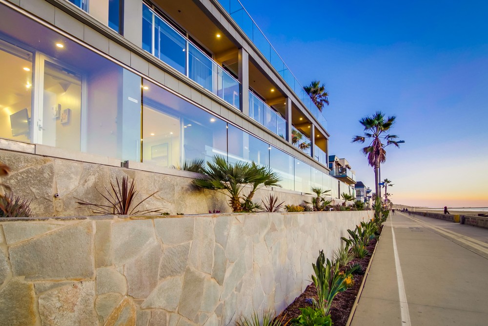 Virtual tour photo 11 of 95 for 3607 Ocean Front Walk
