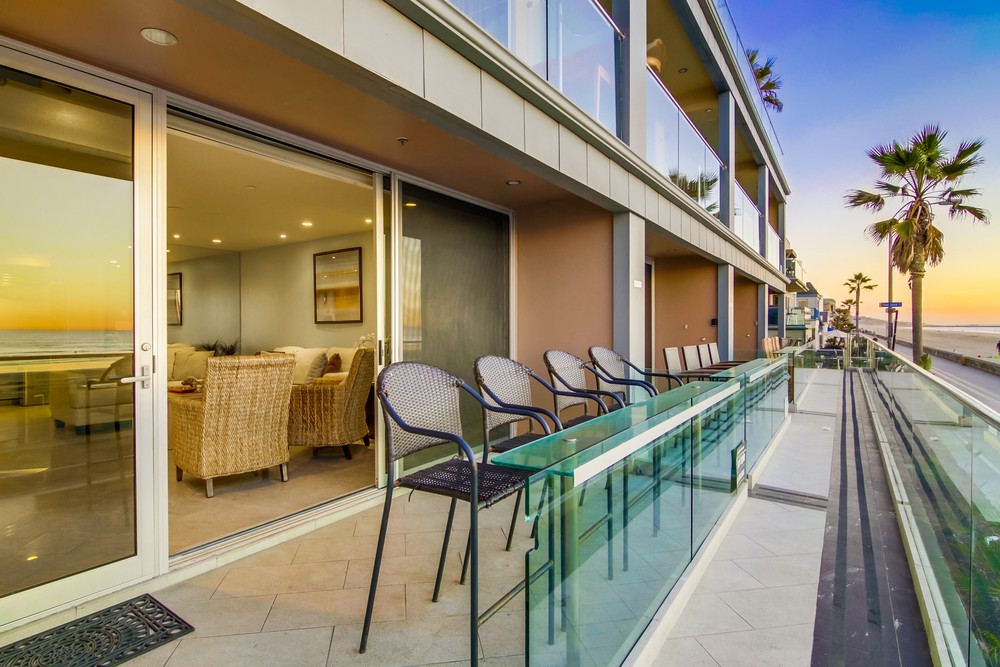 Virtual tour photo 14 of 95 for 3607 Ocean Front Walk