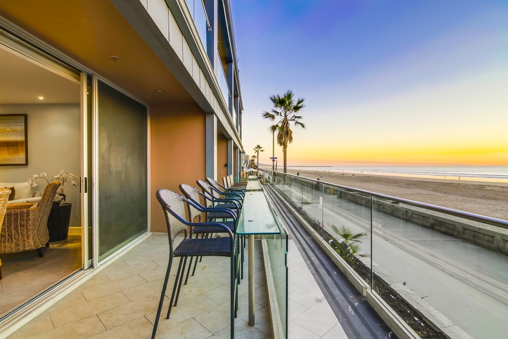 Virtual tour photo 15 of 95 for 3607 Ocean Front Walk