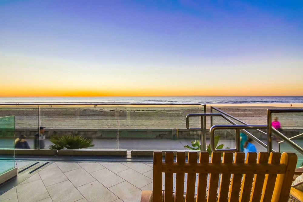 Virtual tour photo 17 of 95 for 3607 Ocean Front Walk