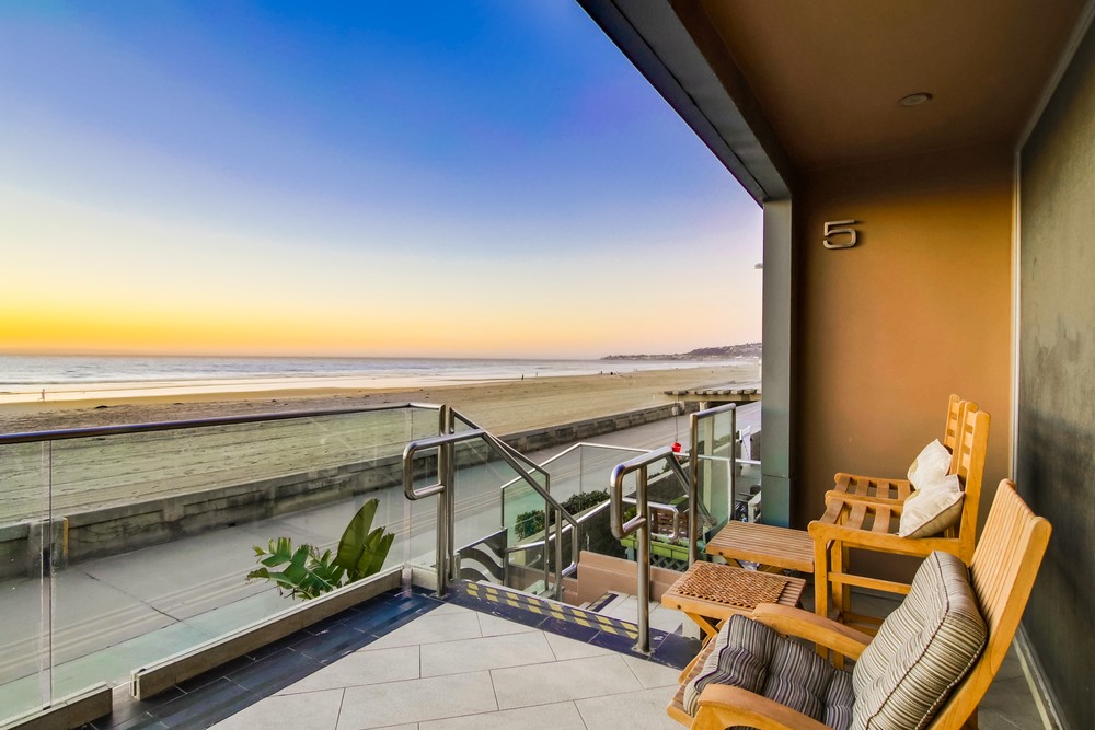 Virtual tour photo 19 of 95 for 3607 Ocean Front Walk