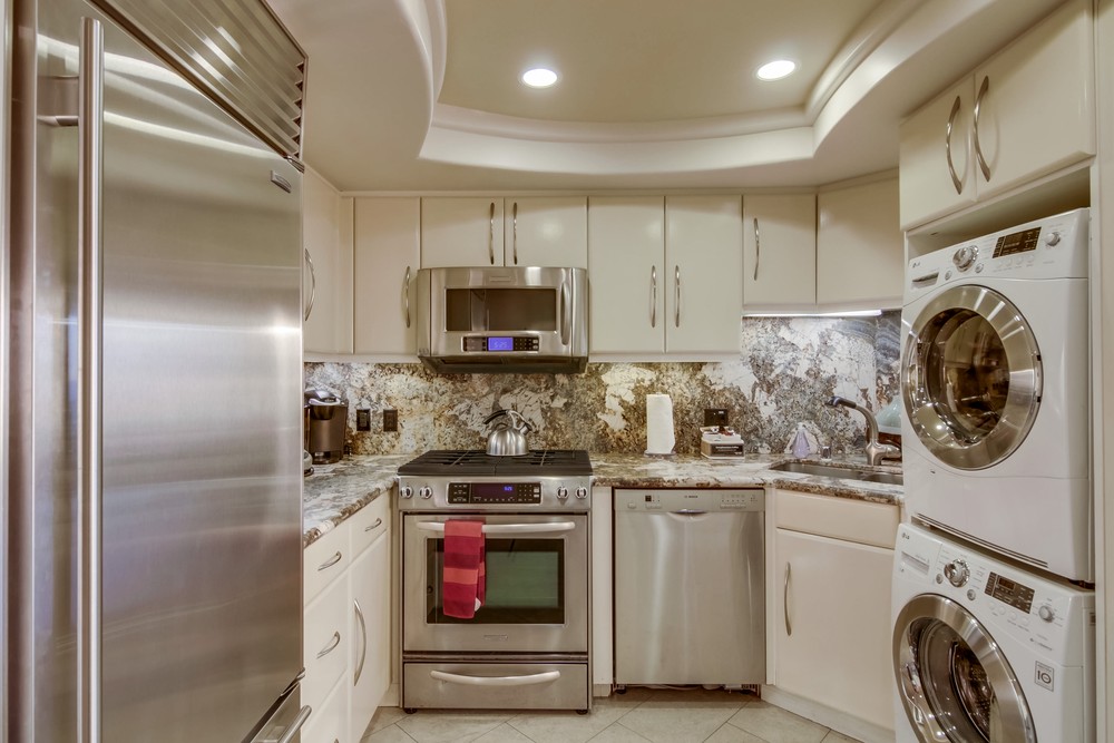 Virtual tour photo 38 of 95 for 3607 Ocean Front Walk