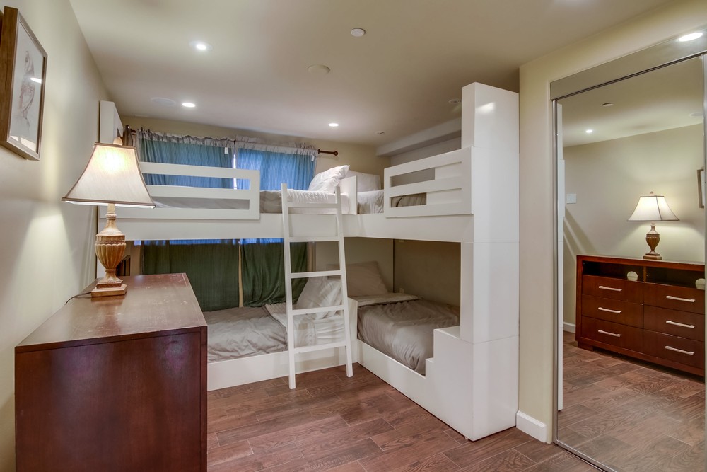 Virtual tour photo 46 of 95 for 3607 Ocean Front Walk