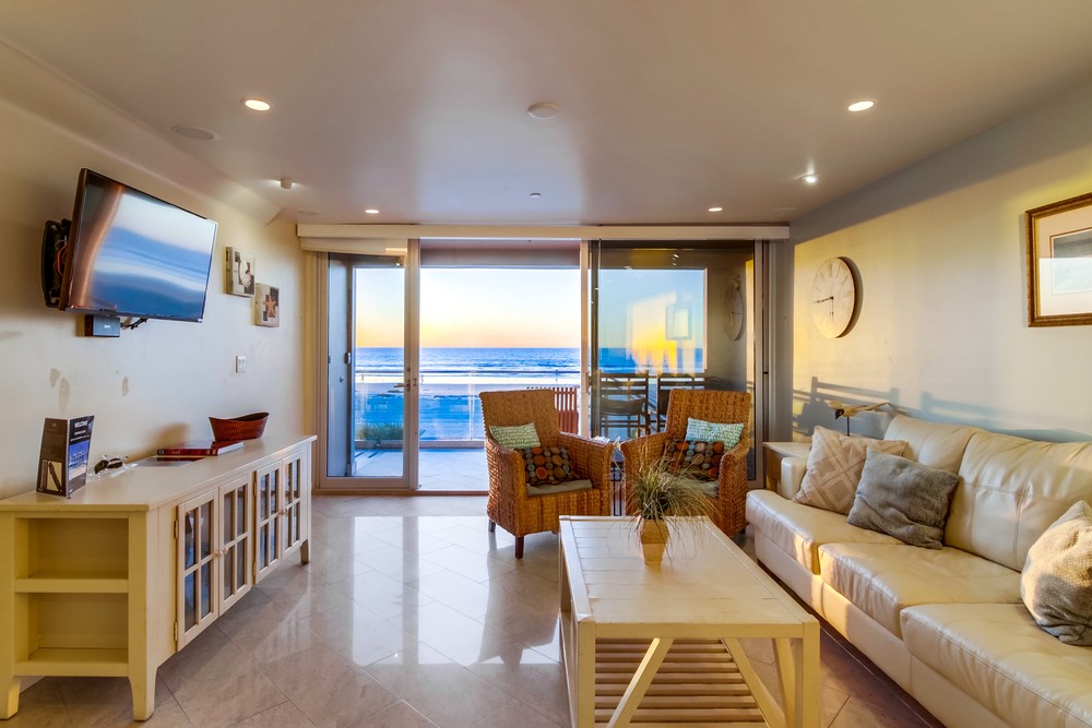 Virtual tour photo 54 of 95 for 3607 Ocean Front Walk