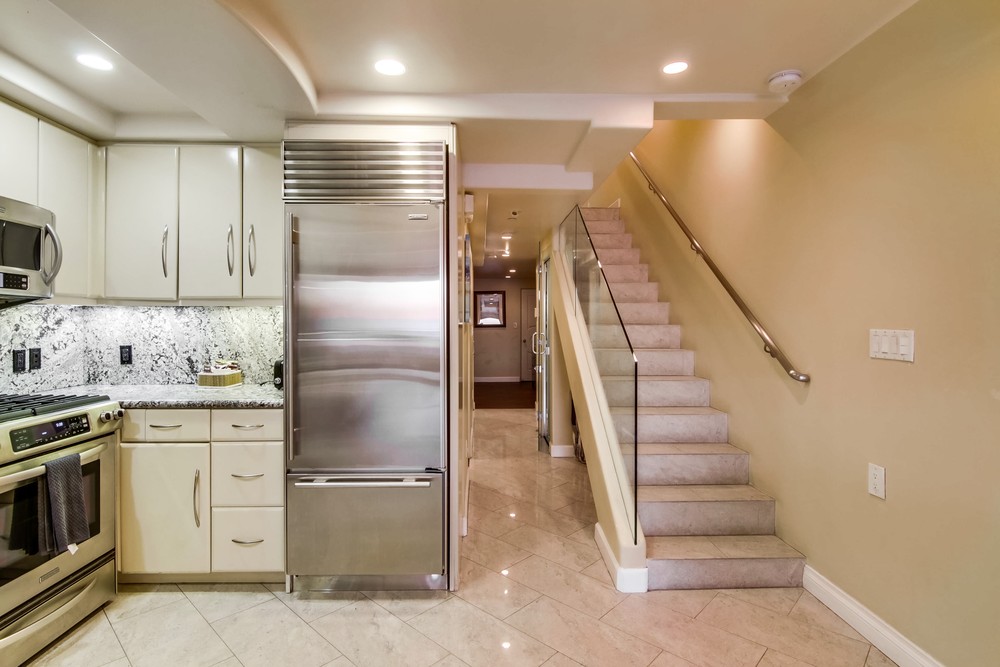 Virtual tour photo 66 of 95 for 3607 Ocean Front Walk