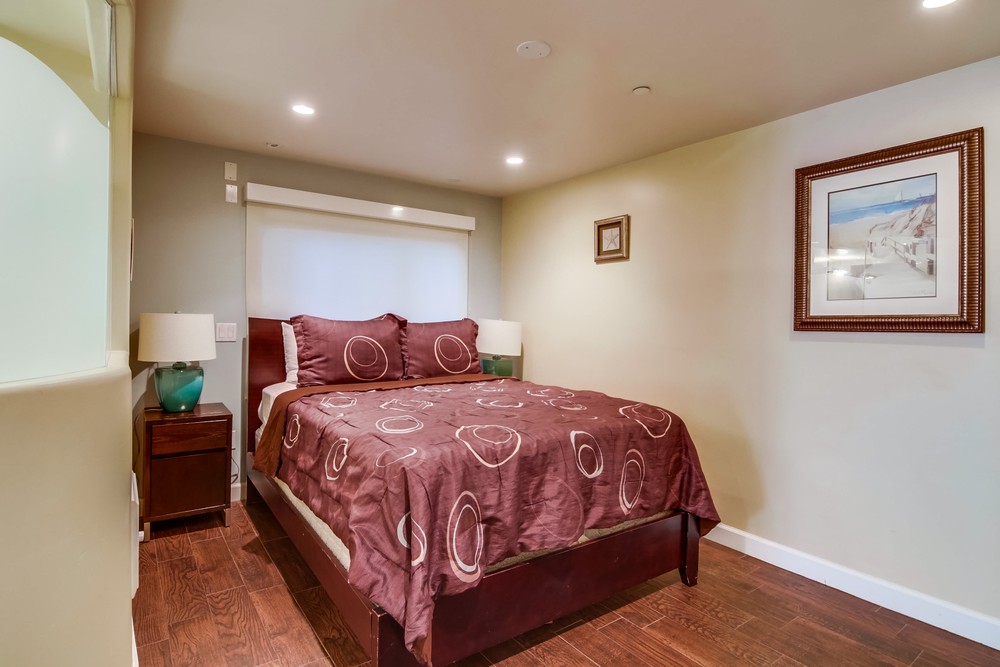 Virtual tour photo 71 of 95 for 3607 Ocean Front Walk